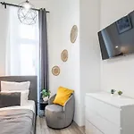 Super - New - * Budapest